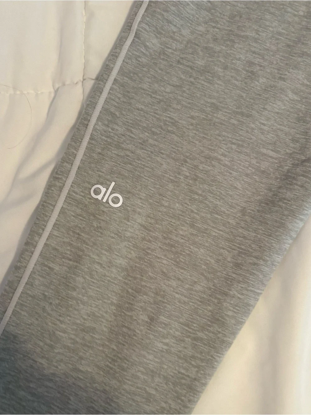 ALO Yoga good top